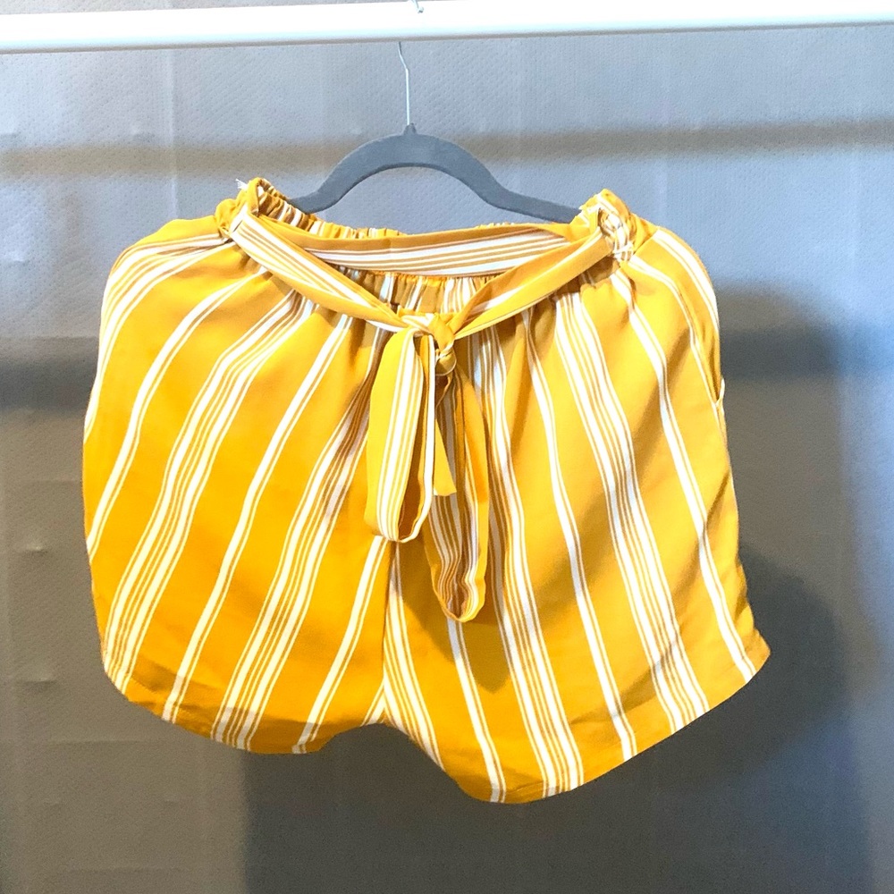 Cute mustard yellow shorts with belt!